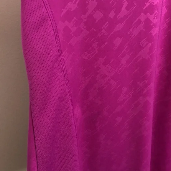 C9 By Champion Short Sleeve V Neck Athletic Shirt Size Large - Picture 3 of 8